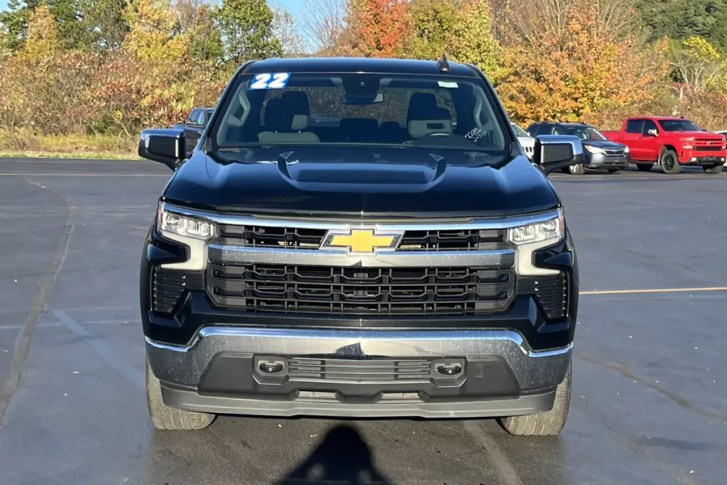 2022 Chevrolet Silverado 1500 LT photo 1