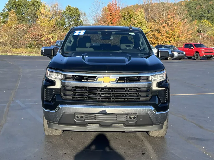 2022 Chevrolet Silverado 1500 LT photo 1