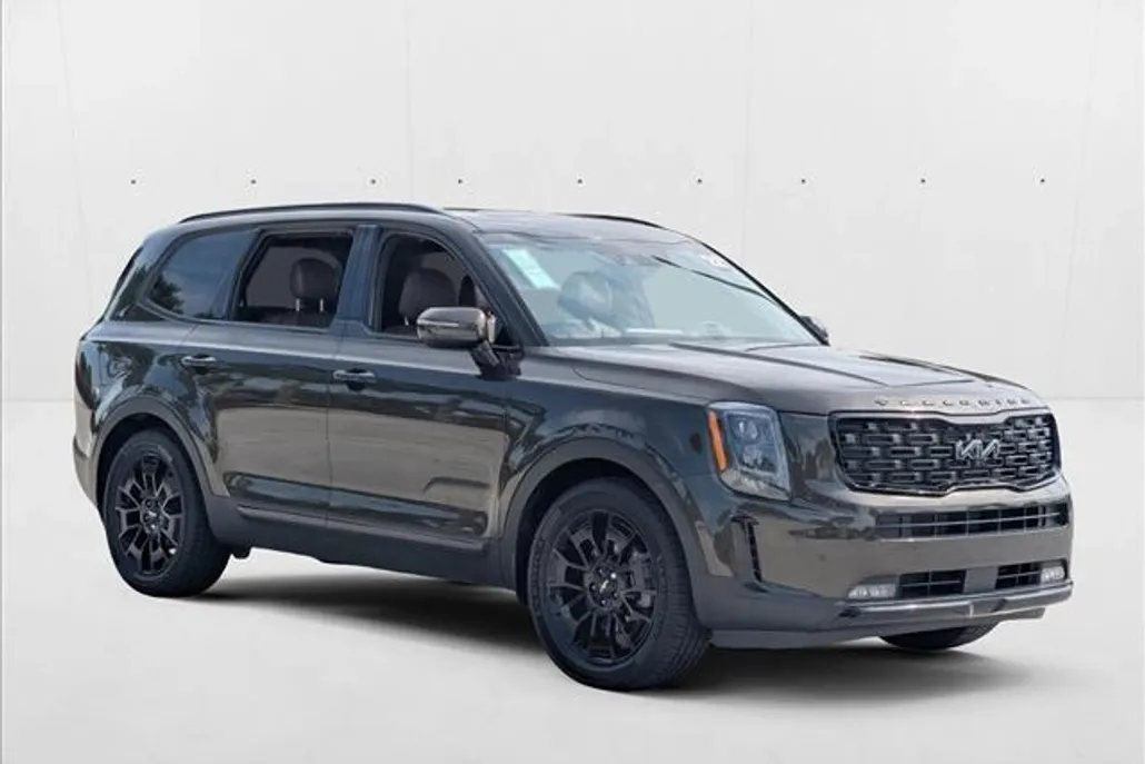 2022 Kia Telluride SX photo 1
