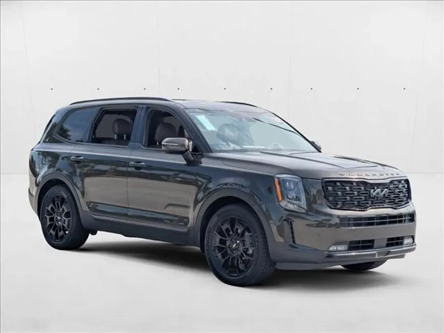 2022 Kia Telluride SX photo 1