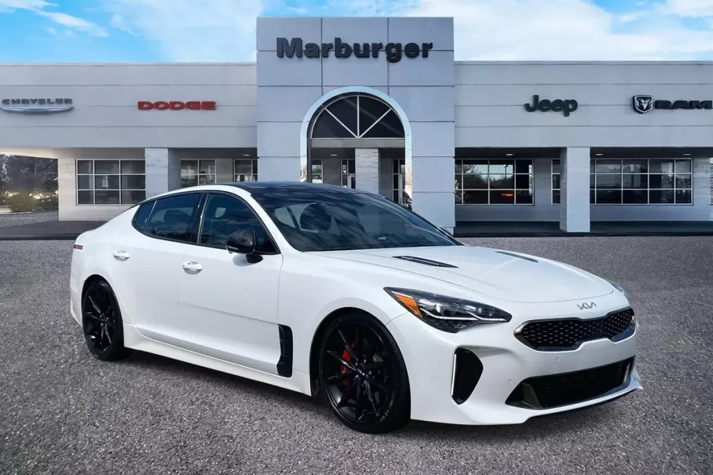 2022 Kia Stinger GT2 photo 1