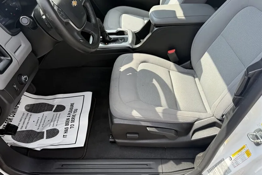 2020 Chevrolet Colorado LT photo 1