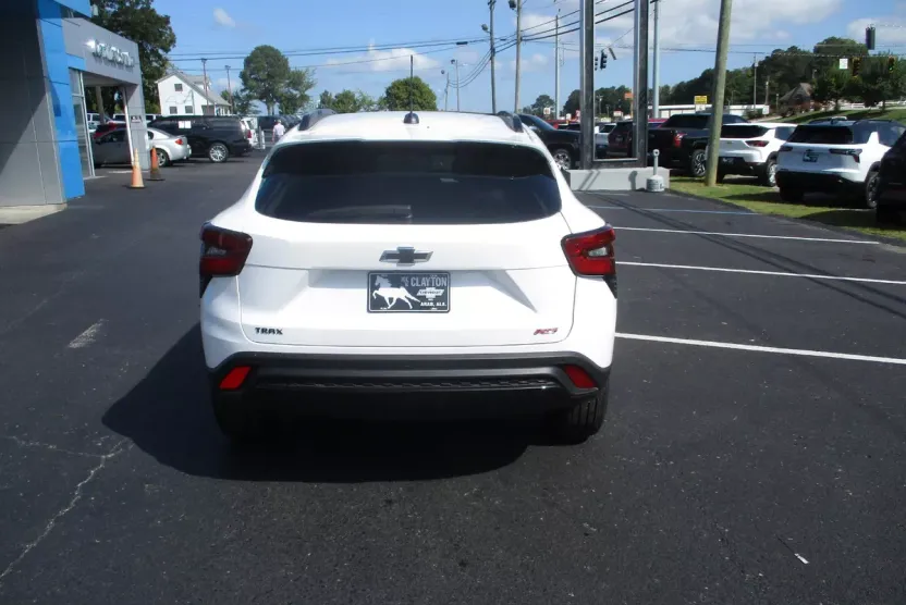 2026 Chevrolet Trax photo 1