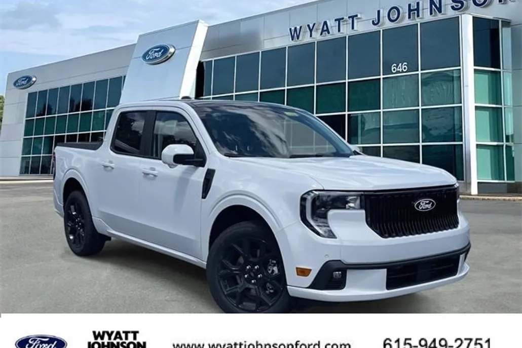 2025 Ford Maverick photo 1