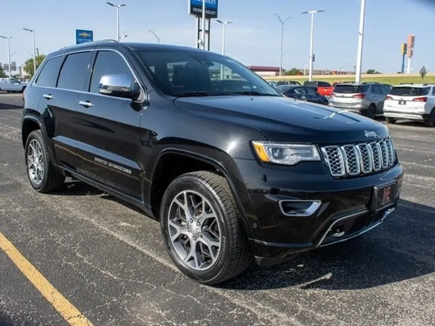 2019 Jeep Grand Cherokee Overland photo 1