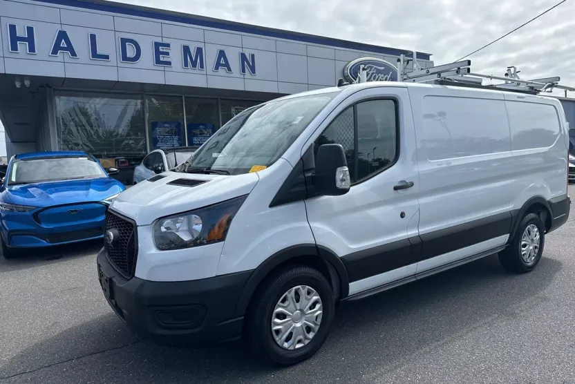 2021 Ford Transit photo 1