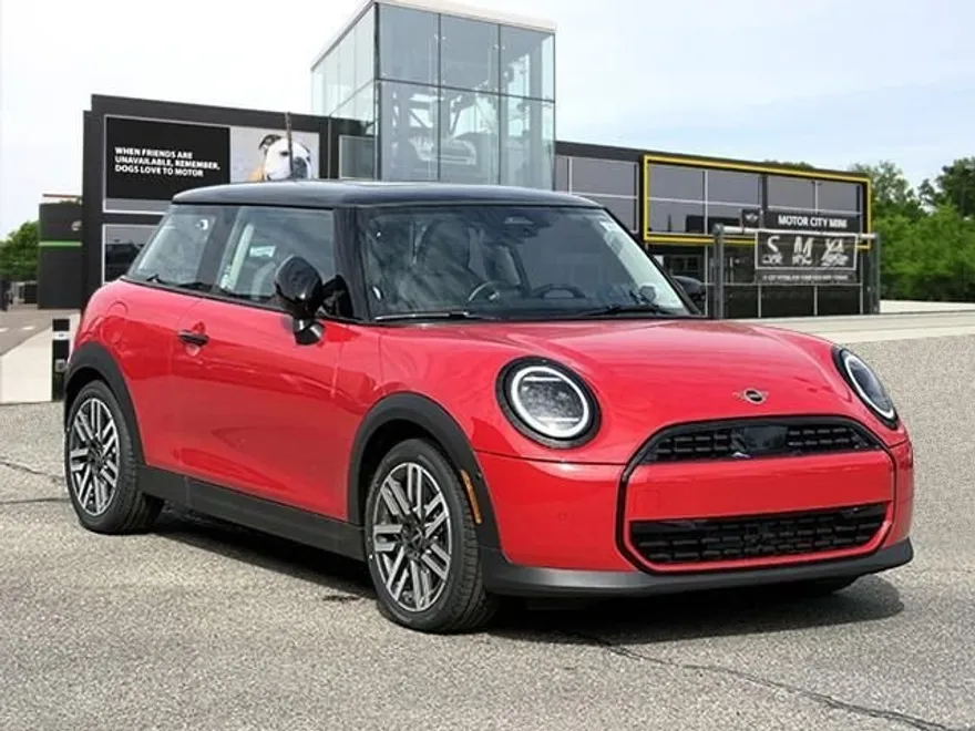 2025 Mini Cooper Signature photo 1