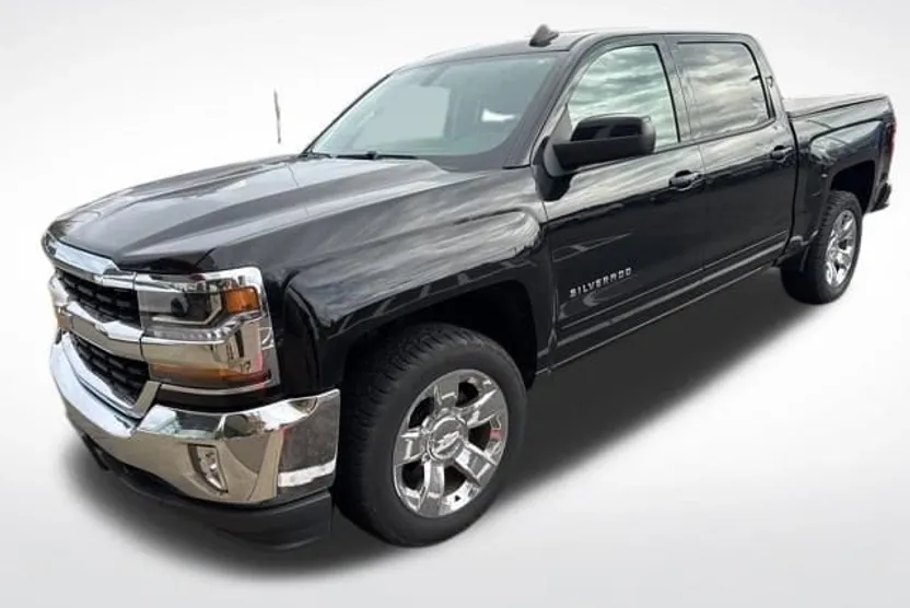 2017 Chevrolet Silverado 1500 LT photo 1