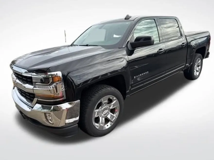 2017 Chevrolet Silverado 1500 LT photo 1
