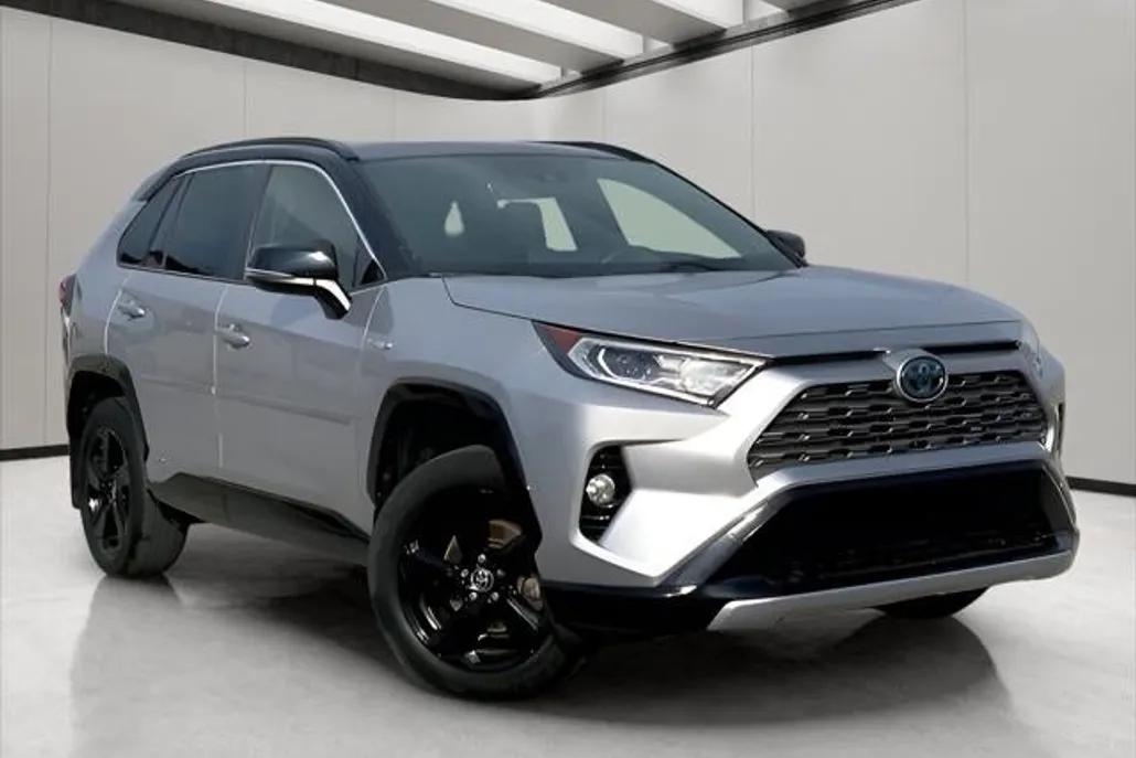 2020 Toyota RAV4 Hybrid XSE photo 1