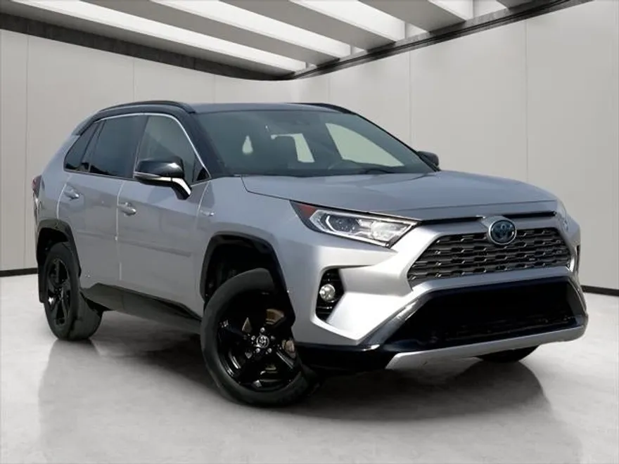 2020 Toyota RAV4 Hybrid XSE photo 1
