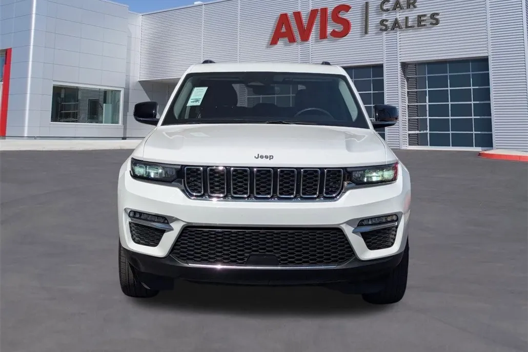 2023 Jeep Grand Cherokee Limited photo 1