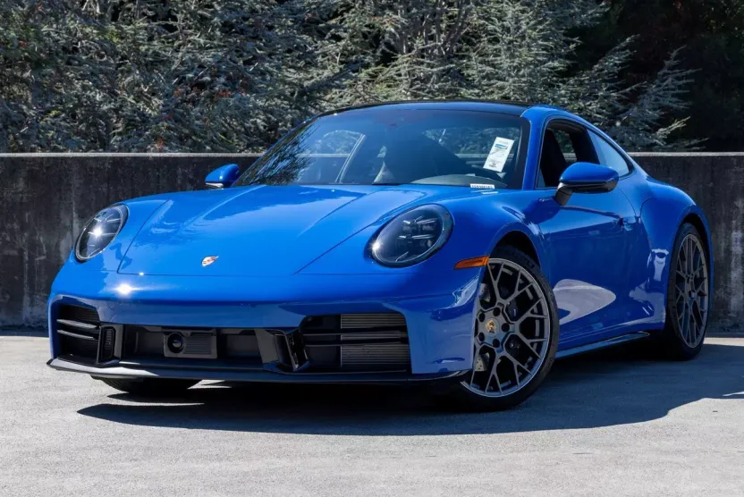 2025 Porsche 911 photo 1