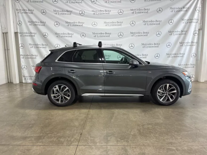 2024 Audi Q5 45 S line Premium Plus photo 1