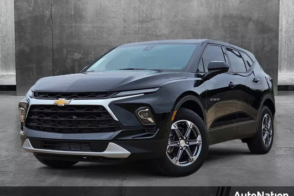 2025 Chevrolet Blazer 2LT photo 1