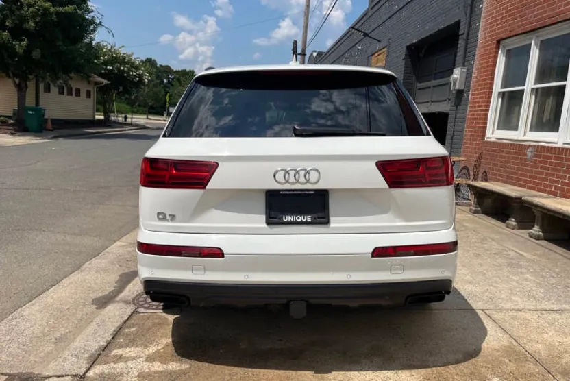 2019 Audi Q7 Prestige 55 photo 1
