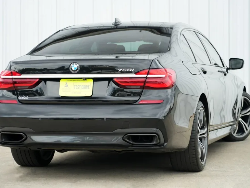 2017 Bmw 750i photo 1