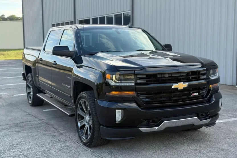2016 Chevrolet Silverado 1500 photo 1