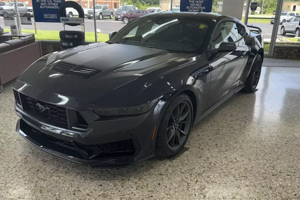 2025 Ford Mustang Dark Horse Premium photo 1