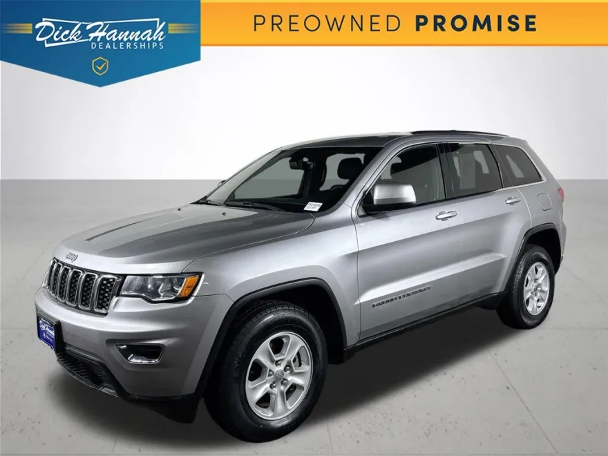 2017 Jeep Grand Cherokee Laredo photo 1
