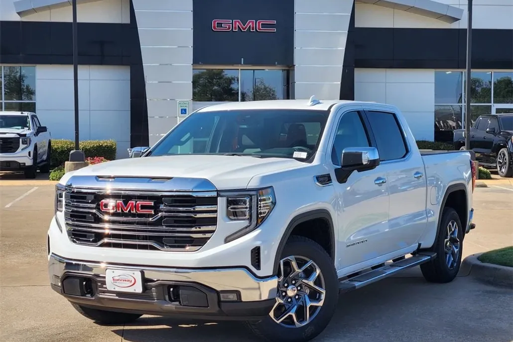 2026 Gmc Sierra 1500 SLT photo 1