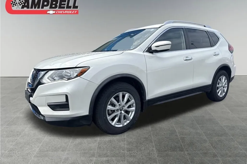 2019 Nissan Rogue SV photo 1