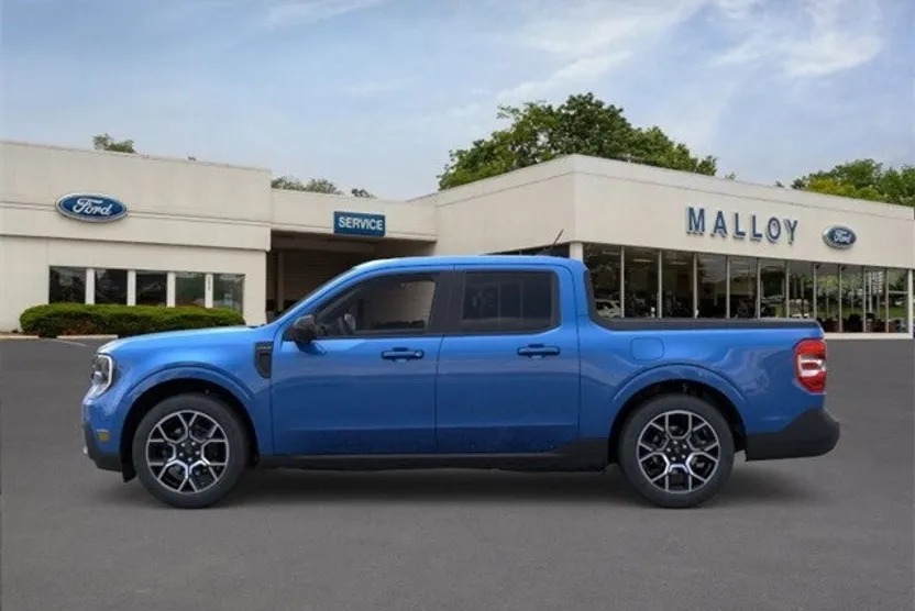 2025 Ford Maverick Lariat photo 1