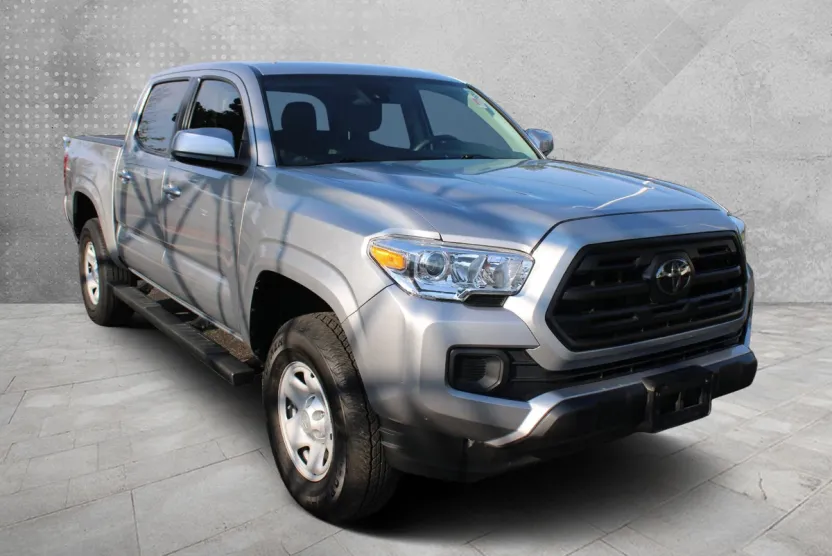 2019 Toyota Tacoma SR5 V6 photo 1