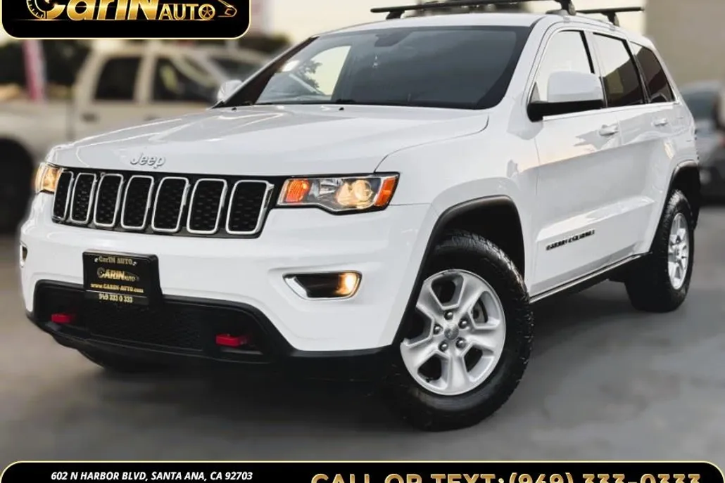 2017 Jeep Grand Cherokee Altitude photo 1