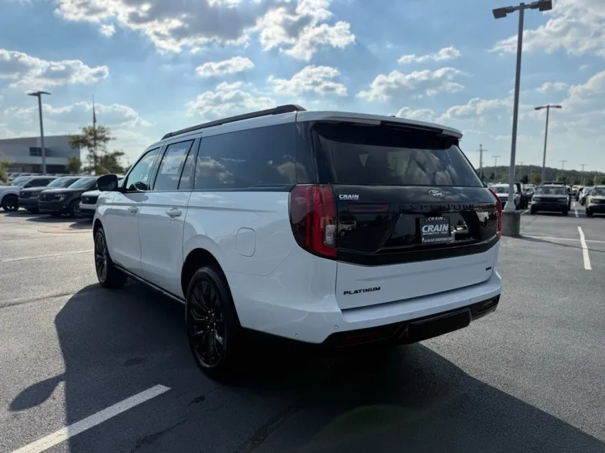 2025 Ford Expedition MAX Platinum photo 1