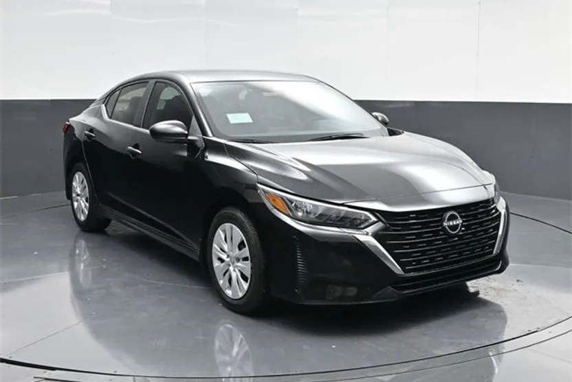 2025 Nissan Sentra S photo 1