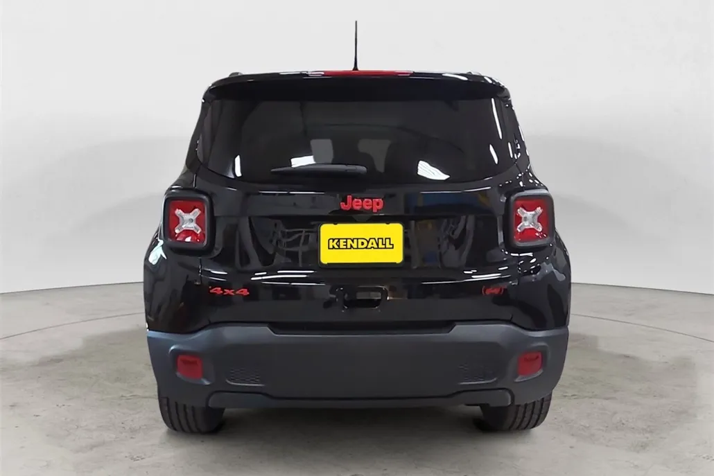 2023 Jeep Renegade Latitude Upland photo 1
