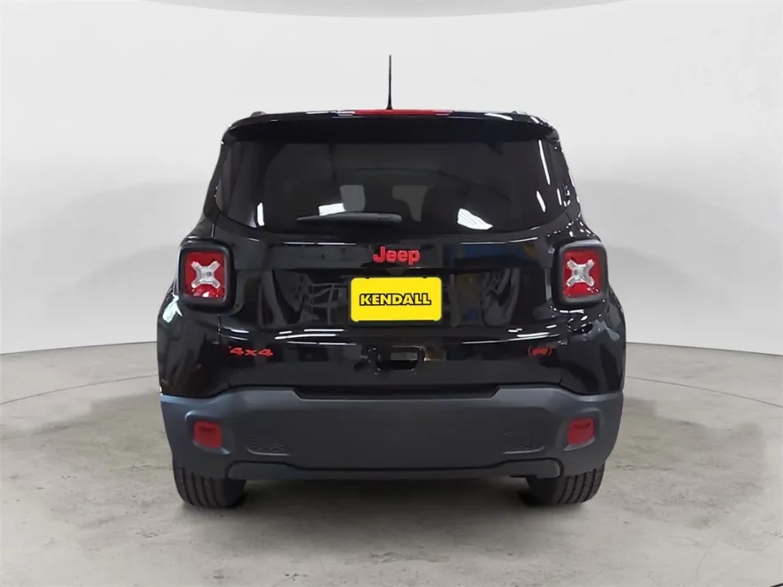 2023 Jeep Renegade Latitude Upland photo 1