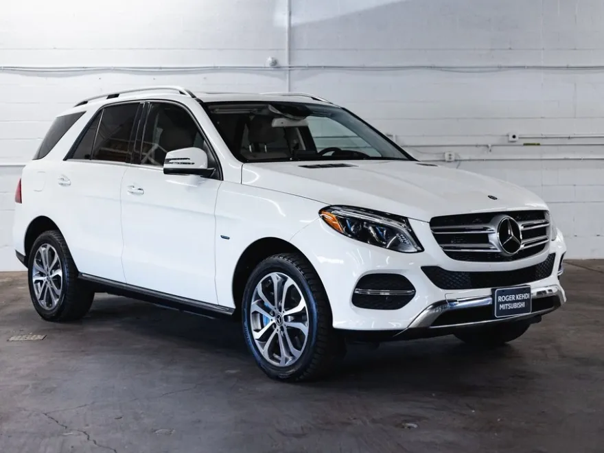 2017 Mercedes Benz GLE 550e 4MATIC photo 1