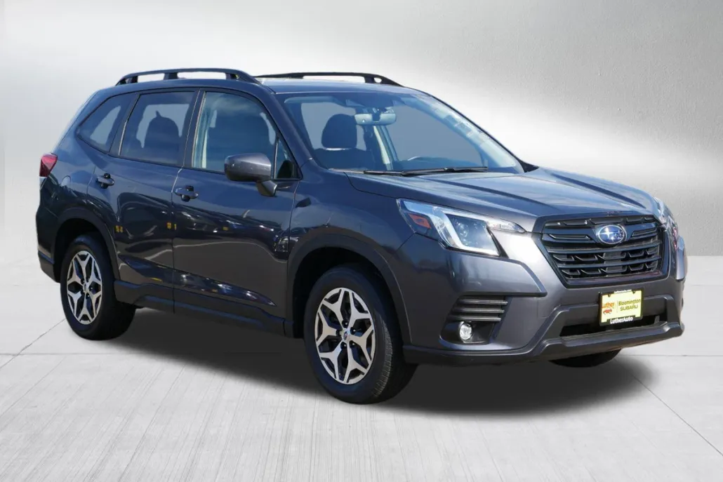 2024 Subaru Forester Premium photo 1