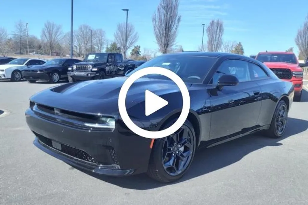 2025 Dodge Charger R/T photo 1