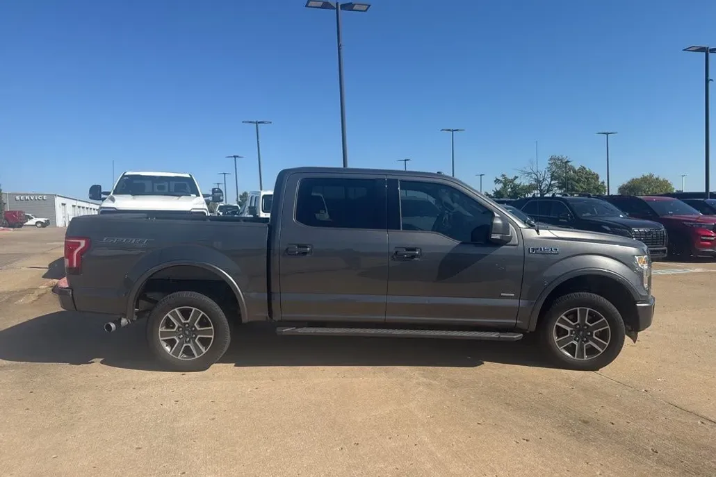 2016 Ford F-150 XLT photo 1