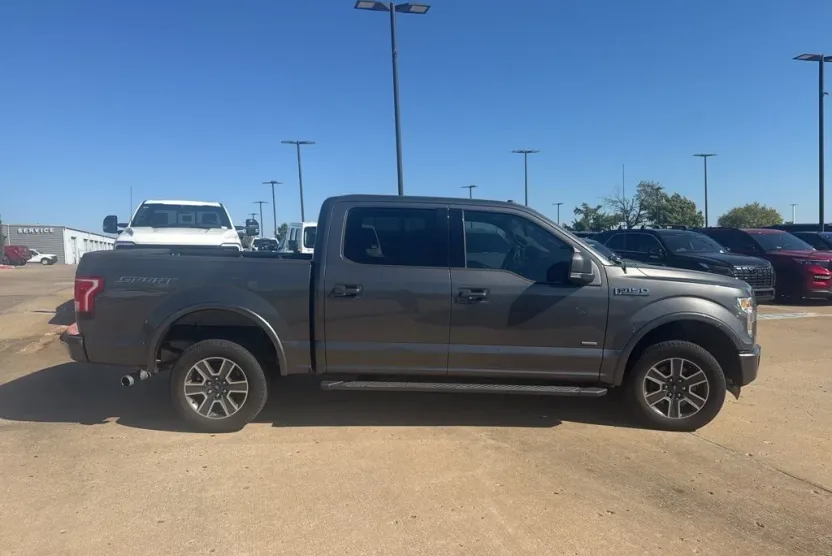 2016 Ford F-150 XLT photo 1