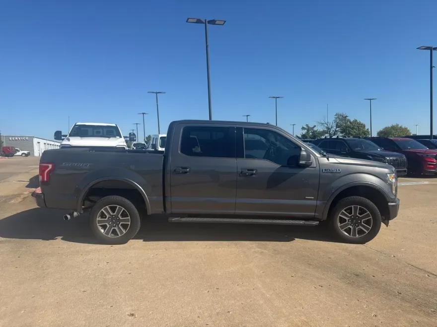 2016 Ford F-150 XLT photo 1