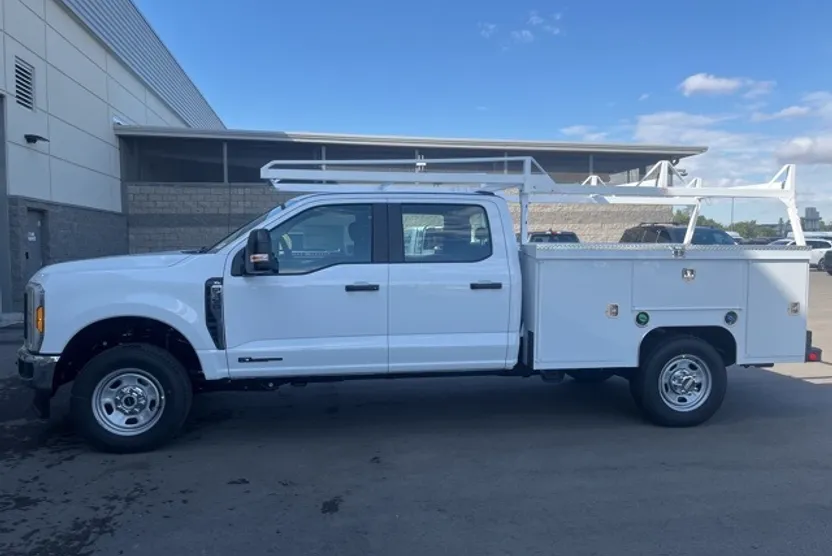 2026 Ford F-350 photo 1