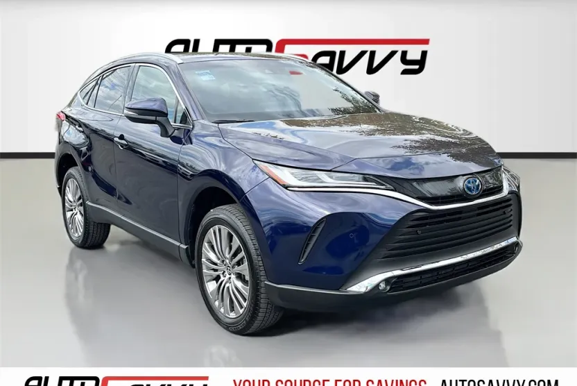 2024 Toyota Venza XLE photo 1