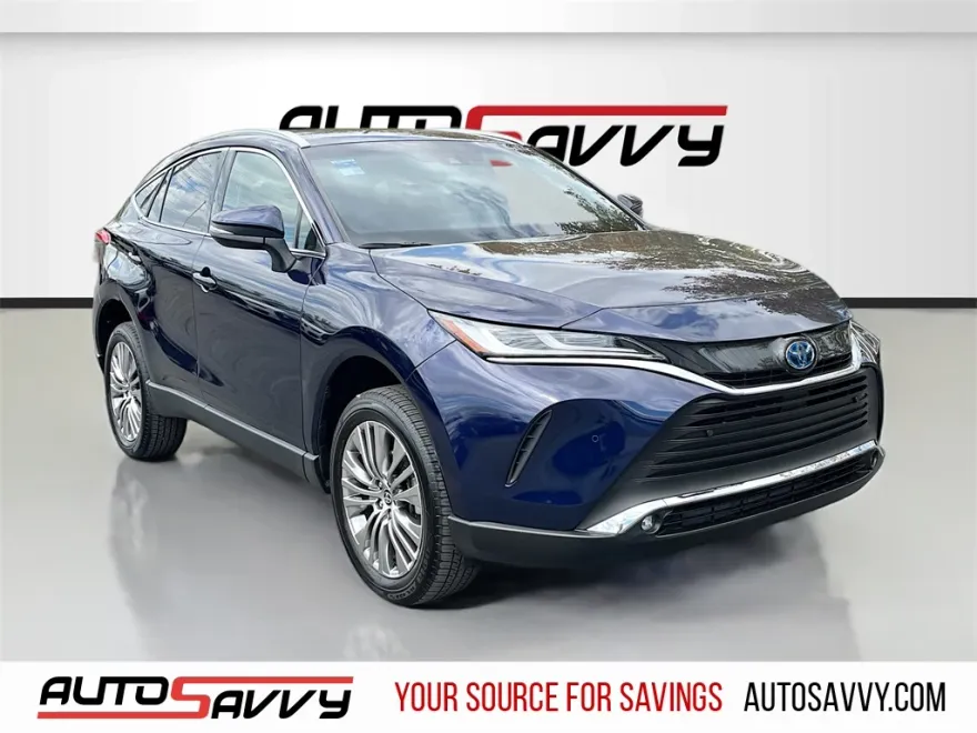 2024 Toyota Venza XLE photo 1