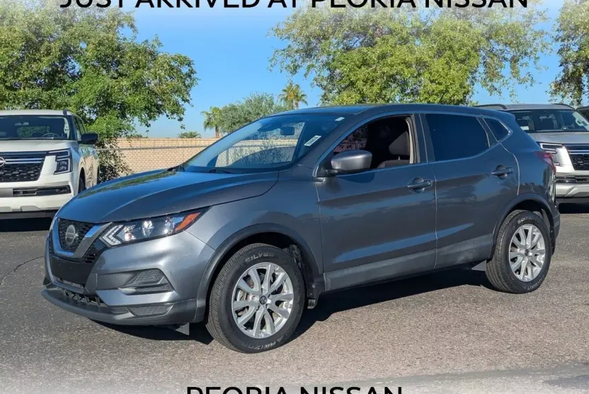 2020 Nissan Rogue Sport S photo 1