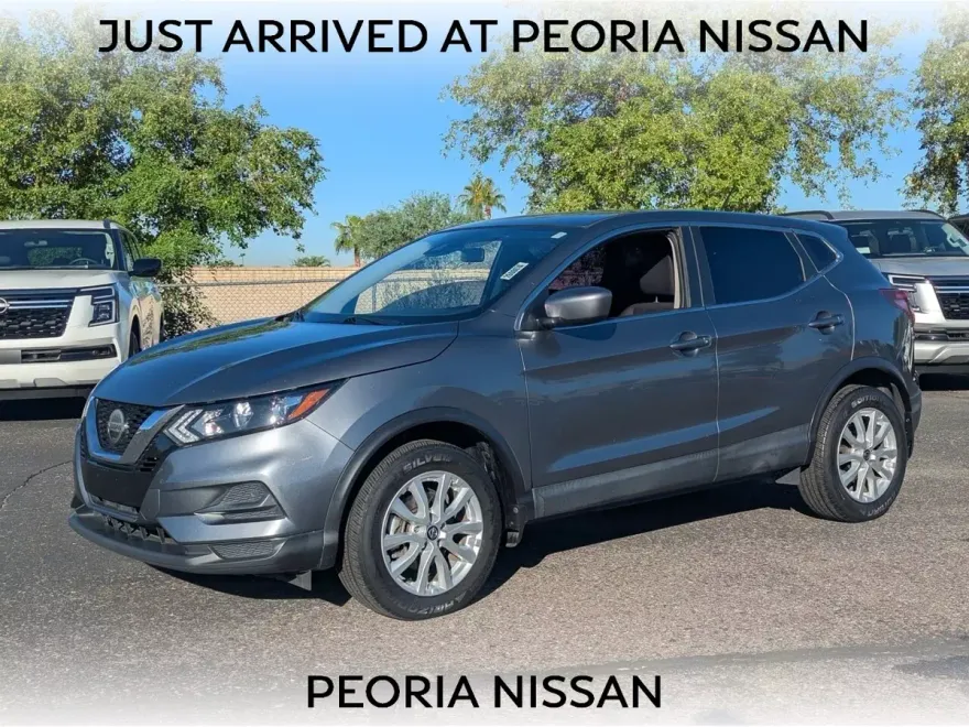2020 Nissan Rogue Sport S photo 1