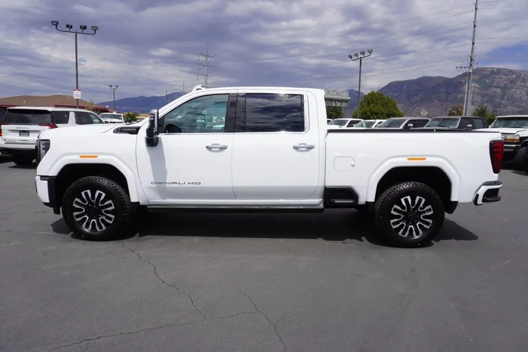 2025 Gmc Sierra HD Denali Ultimate photo 1