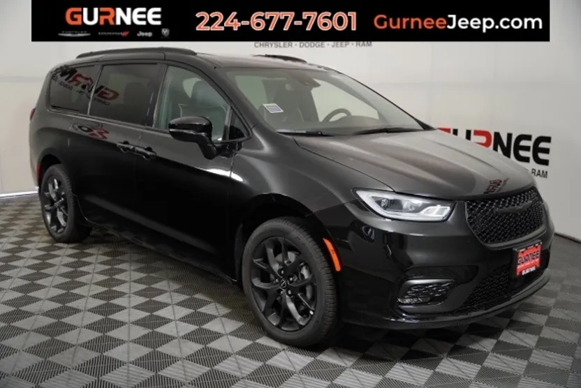 2026 Chrysler Pacifica Limited photo 1
