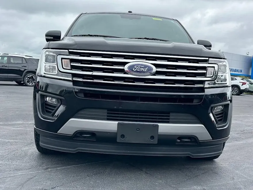 2019 Ford Expedition XLT photo 1