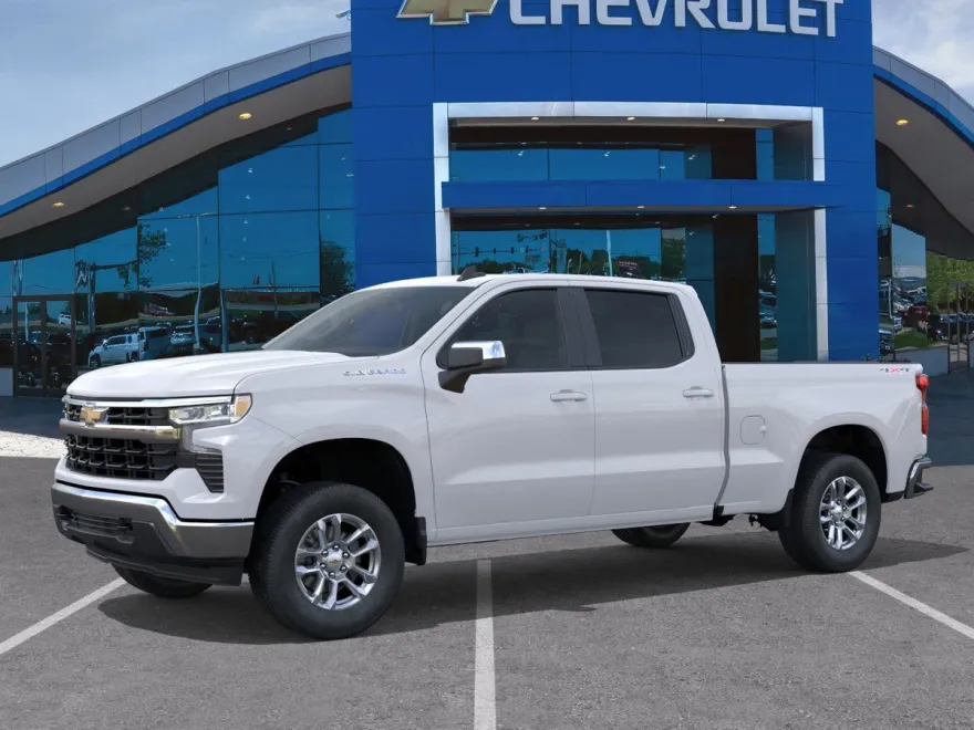 2026 Chevrolet Silverado 1500 LT photo 1