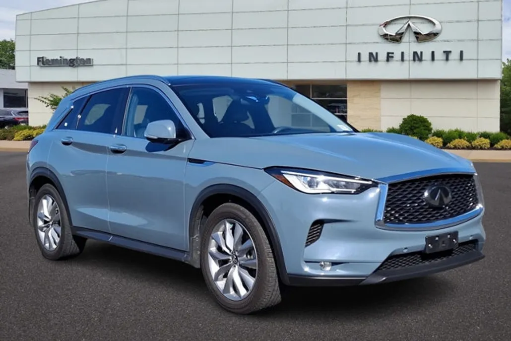 2022 Infiniti QX50 Essential photo 1