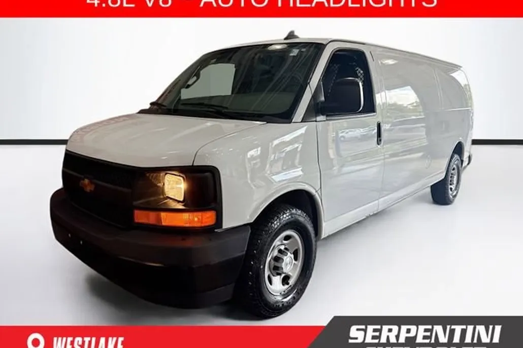 2017 Chevrolet Express 2500 Cargo photo 1